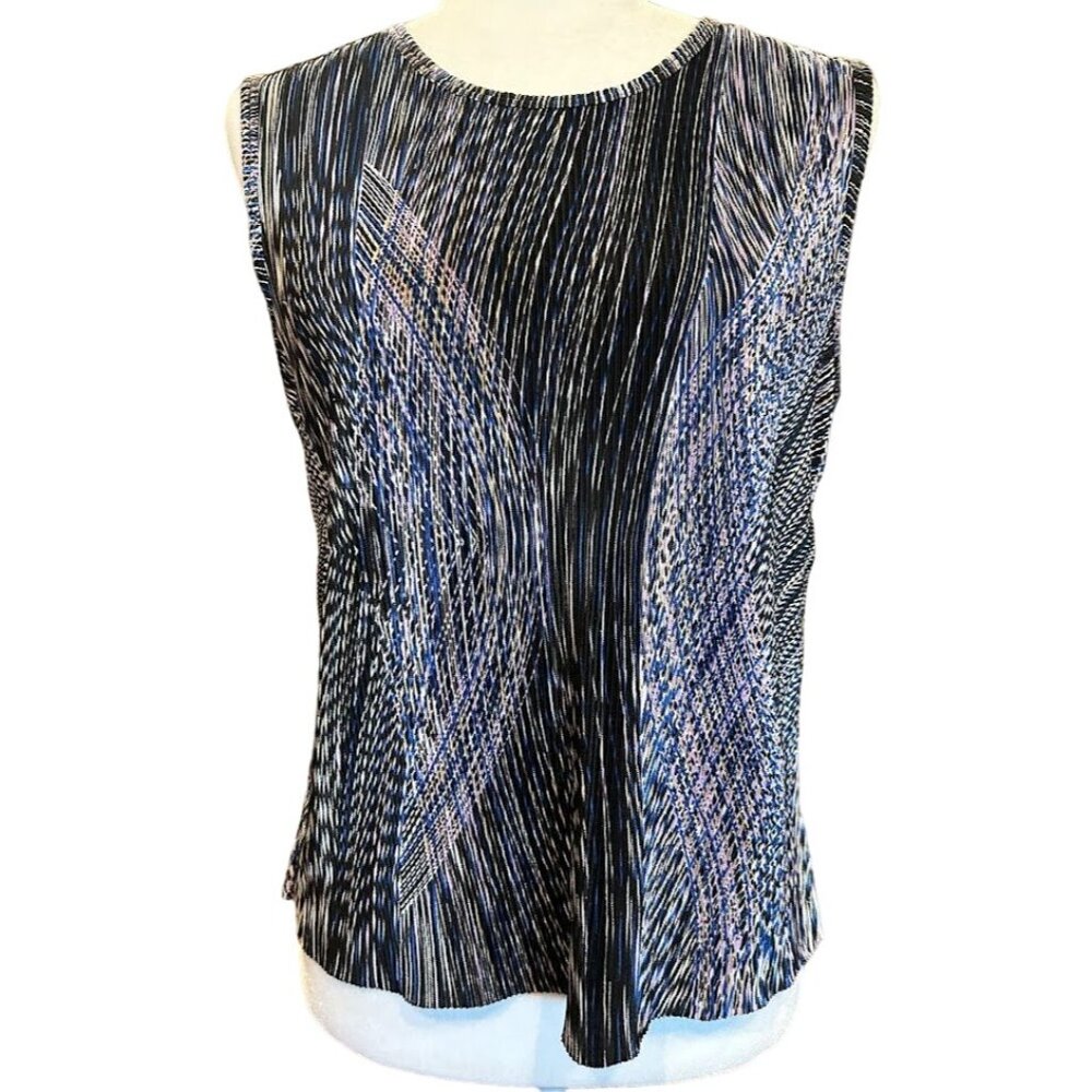 Plissé Womens Large Sleeveless Pleated Top Shell‎ With Geometric Pattern